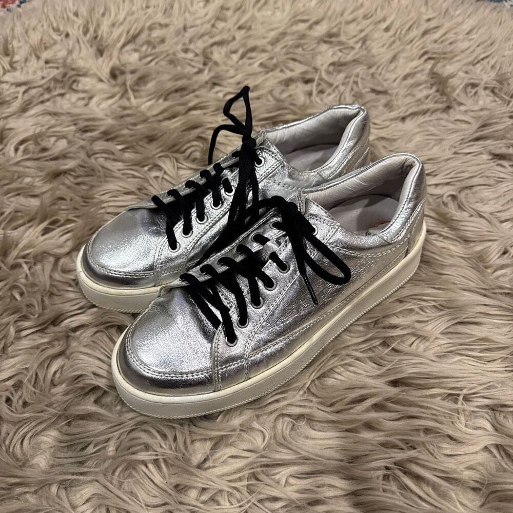 Free people metallic silver sneakers size 8